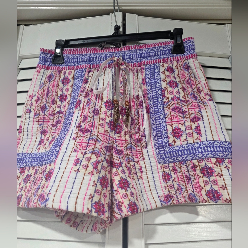 Zara Quilted Pink, Purple and Blue Patterned Women's Shorts